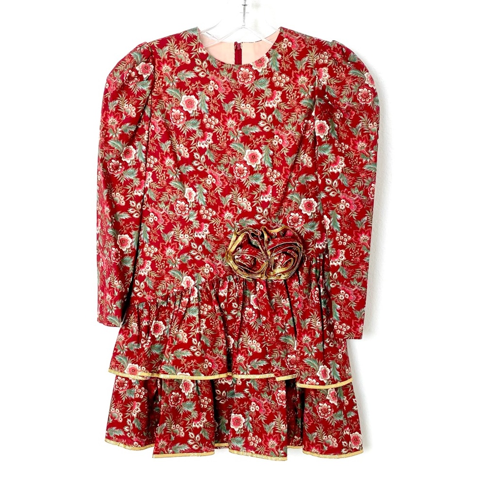 This beautiful festive hand made dress is ready for your girl’s holidays!